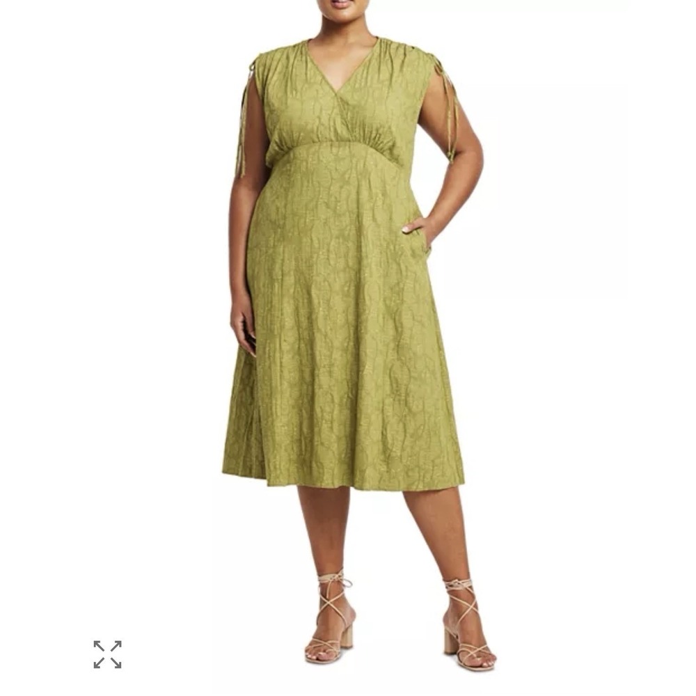 Estelle Plus 1x Green Dress Textured Midi Ruched Shoulder V-Neck Pockets